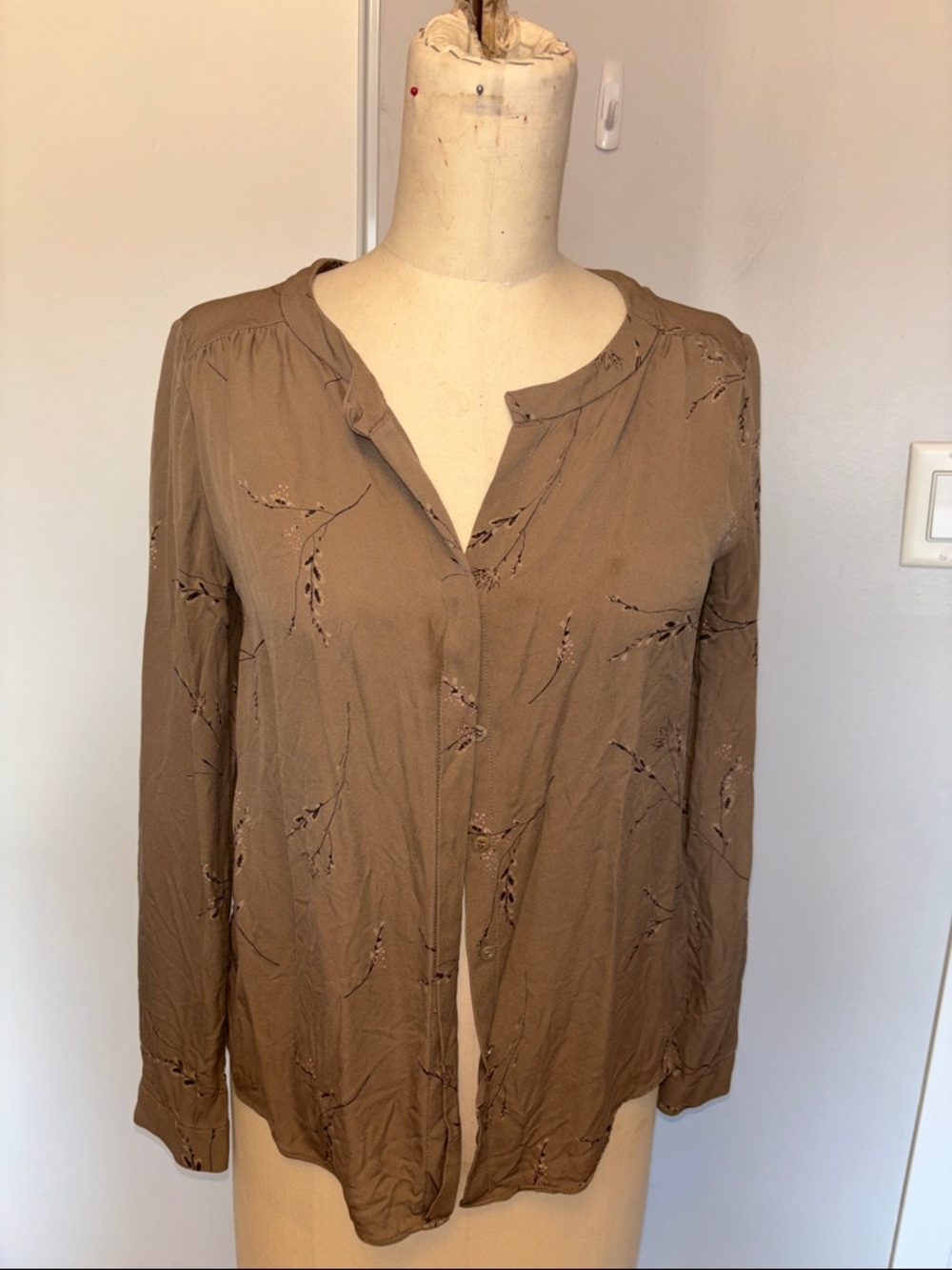 Babaton Brown Printed Long-Sleeve Button-Front Blouse